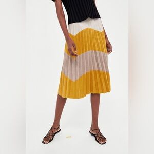 Zara | Tri Colored Pleated Midi Skirt | Size Small | NWOT